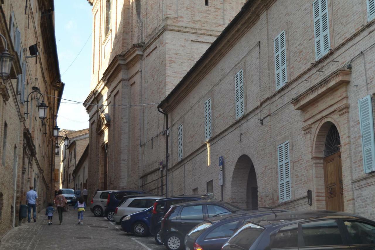 Pensión Palazzo Roberti Monte San Giusto